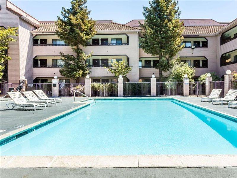 Country Inn & Suites By Radisson, Vallejo Napa Valley, Ca Kültér fotó